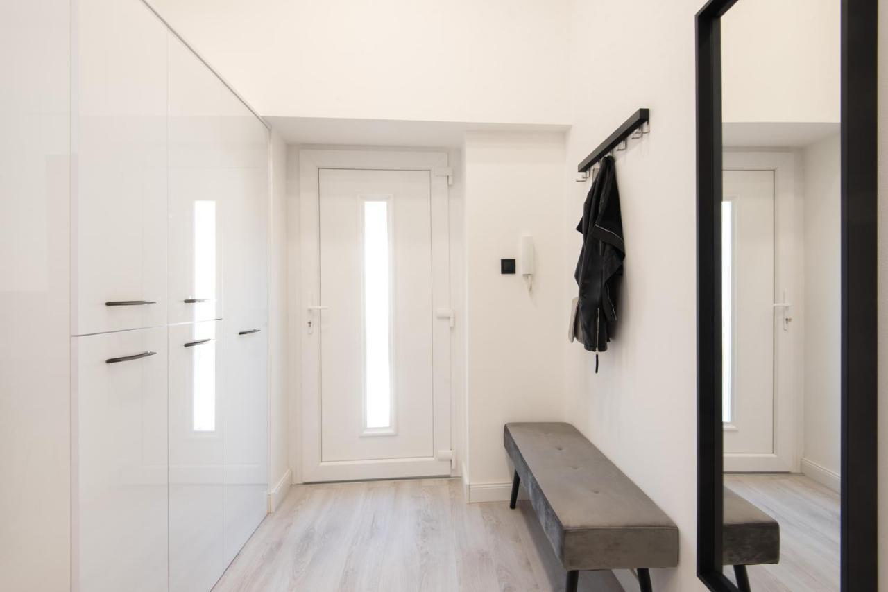 Hollo 3 Bedroom Downtown Apartment Будапеща Екстериор снимка