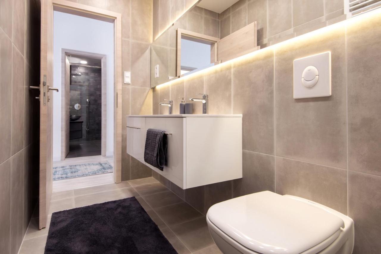 Hollo 3 Bedroom Downtown Apartment Будапеща Екстериор снимка